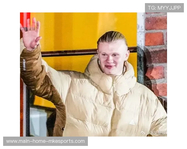 哈兰德任意球机会冷静施射命中